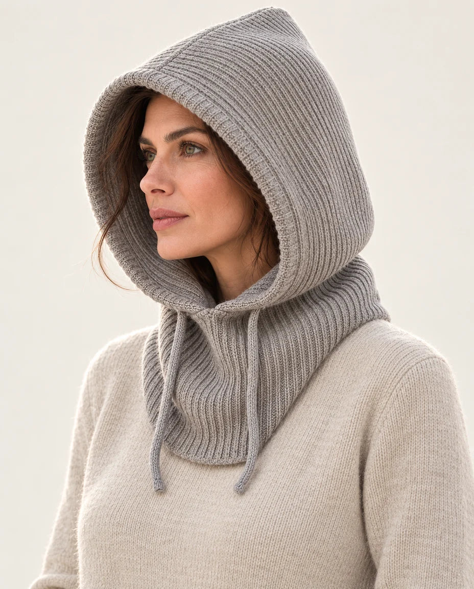Stadtwinter – Strickkapuze mit Halskragen – Seitenansicht