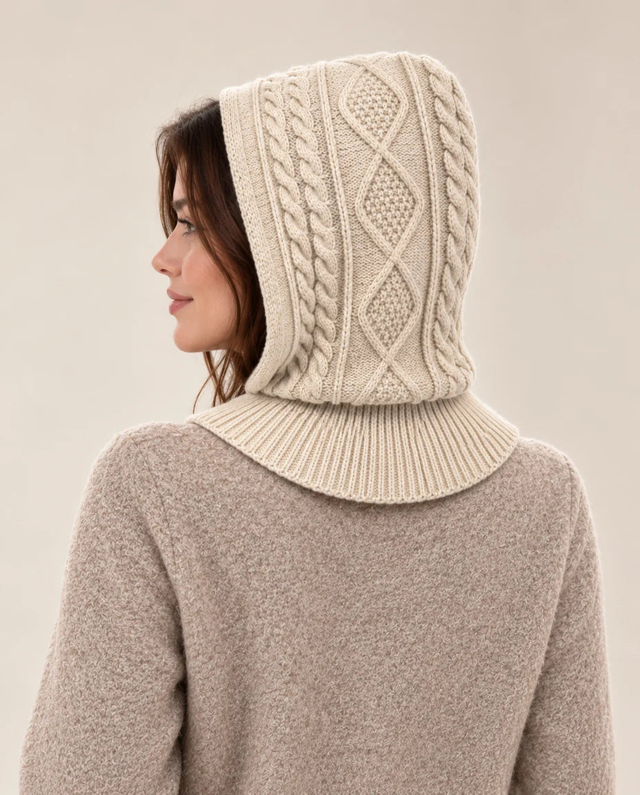 Strickzauber – Strickkapuze mit Halskragen – Rückansicht