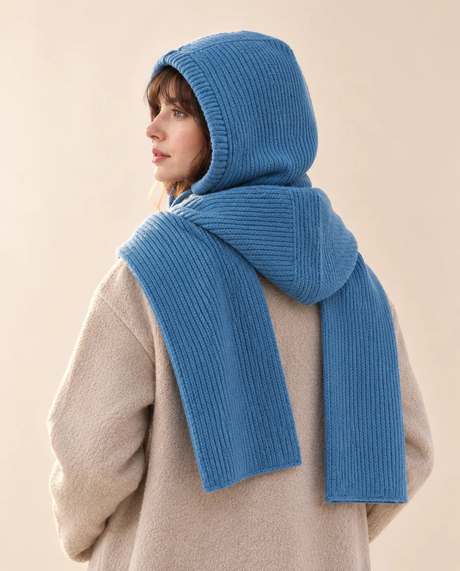 Winterweite – Langer Kapuzenschal mit Kordelzug – Rückansicht